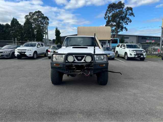 Nissan Patrol Gu Ii Sp Manual X D Wagon Seats Cars Vans