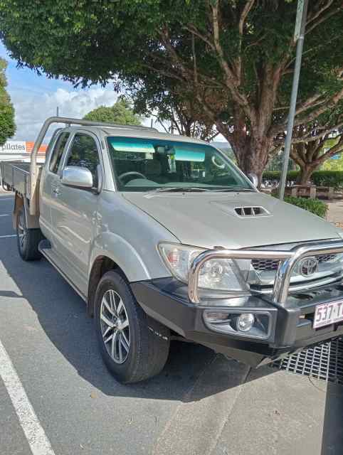 Toyota Hilux Sr X Sp Manual Dual Cab P Up Cars Vans