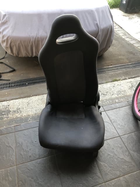 Nissan Skyline R32 GTR O S N S Seats To Suit A Nissan Navara D21