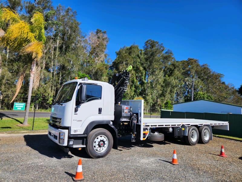 CRANE TRUCK WITH OPERATOR FOR HIRE63011991921667113
