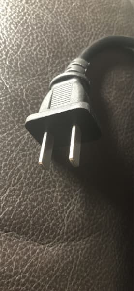 Electric clothes steamer63443954355843112