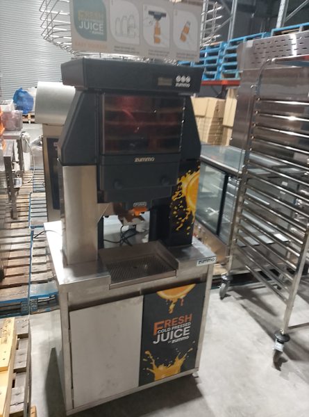 The Z40 Nature orange juice machine with bin630195369388831124