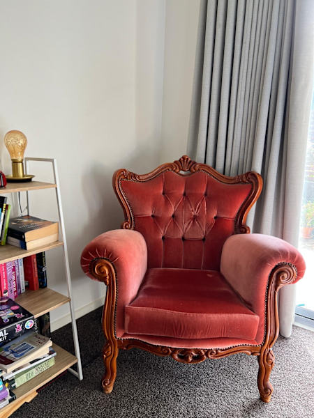 Moving out sale: shabby chic furniture 62863368765826111