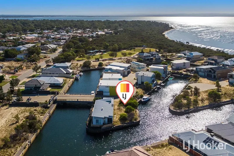 38m Water Frontage Corner Canal Block in gated Estate63004345173250111