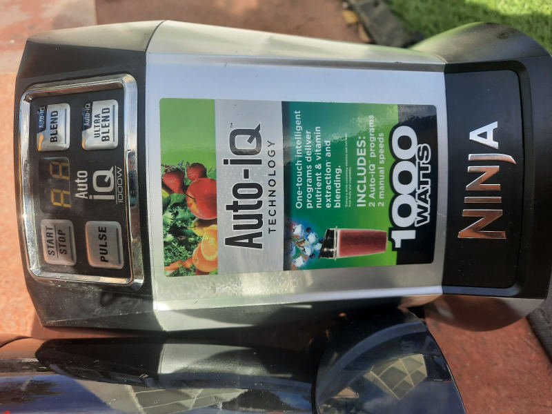 Ninja Blender AutoIQ n Magic Bullet Big Shot (selling together) WORKIN63016061218819111