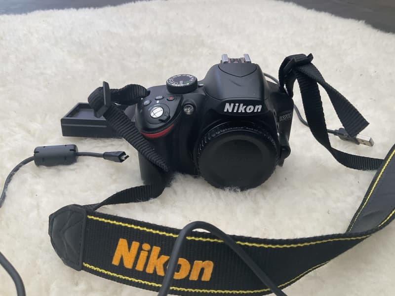 filter Hvad angår folk forfængelighed Nikon d3200 body plus accessories | Digital SLR | Gumtree Australia  Brimbank Area - Sunshine | 1312834272