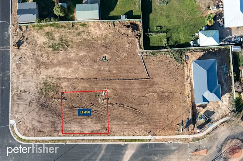 Level Block in the Canobolas Views Estate63438552512897111
