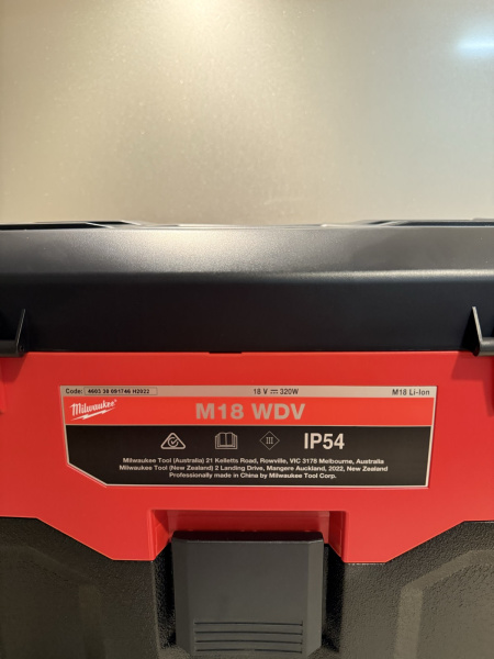 Milwaukee m18 wet and dry vaccum63470144782977111