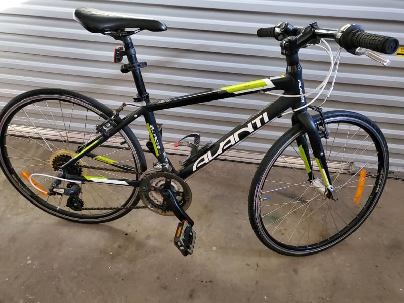 avanti blade flat bar road bike