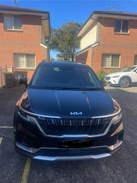 Kia Carnival 202262882729330946114
