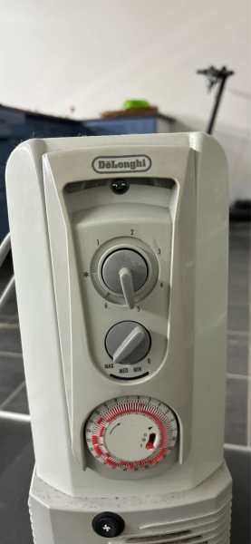 Delonghi Oil Heater 63470142012803111
