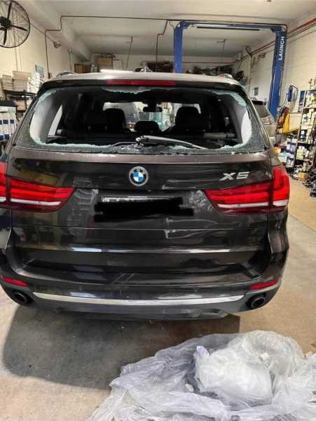 Car Windscreen Replacements and Repairs62937621896065111