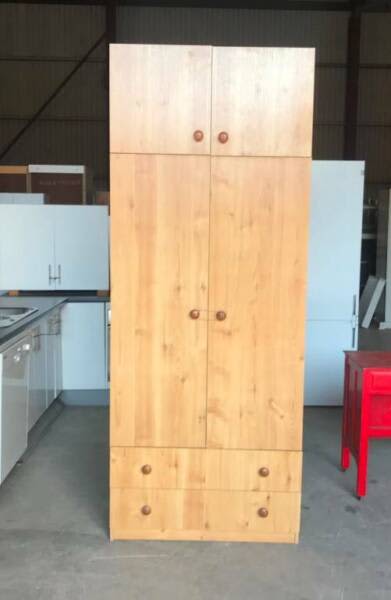 Double Door Wardrobe & Overhead - 895mm Wide630062666127391124