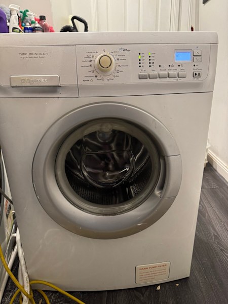 Electrolux 8kg front loader washing machine 630230859630111128