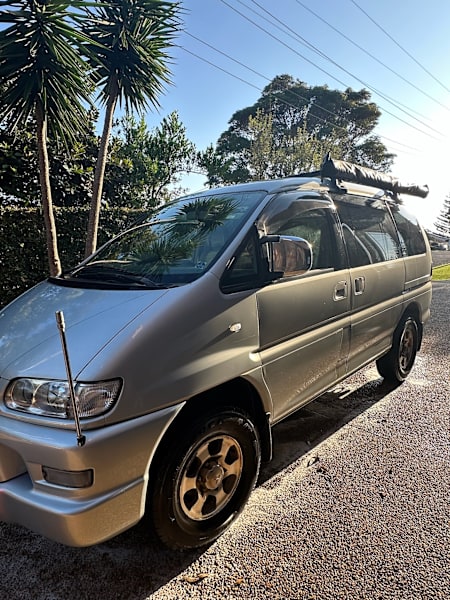 Mitsubishi Delica 4WD 2004 camper 62934701018241111
