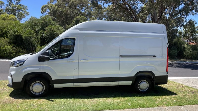 Man with a van 62863396689282119