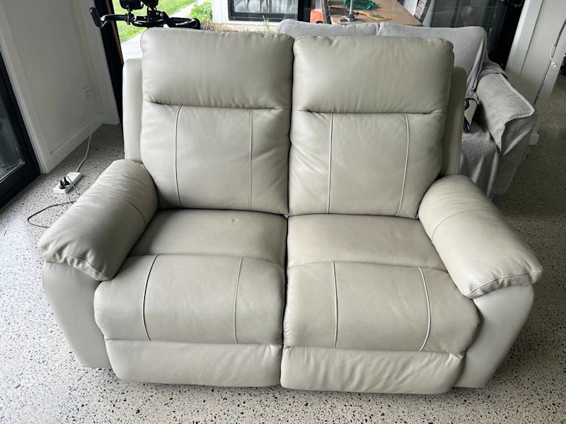 Double recliner chair 62863375791617111