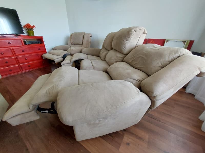 5 seater recliner lounge suite microsuede pick up Woodberry62863410144515114