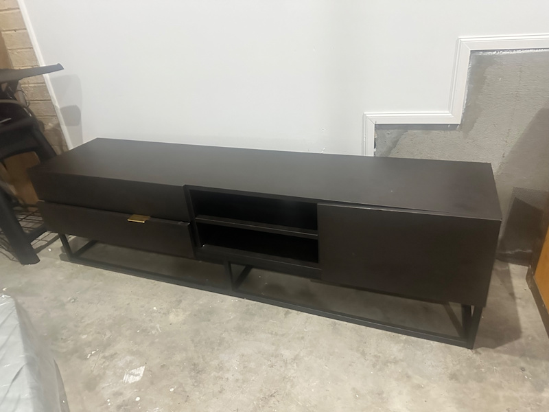 Black entertainment unit62863378549379114