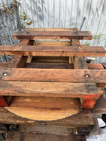 Hardwood Pallets 63440310827394112