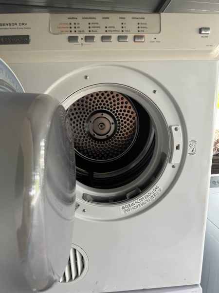 Electrolux 5kg vented sensor dryer63023086520577113
