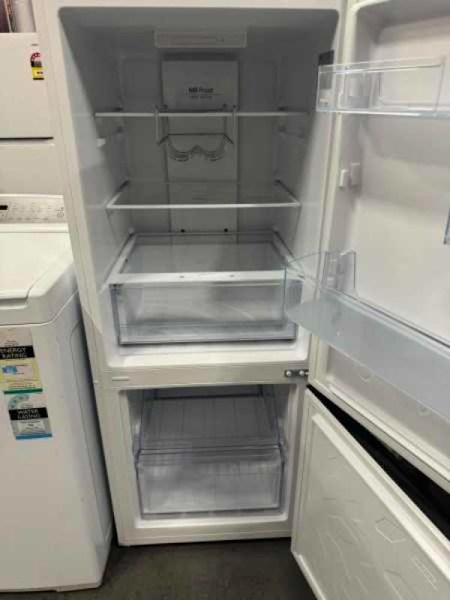 CHIQ 283 Litres Fridge Freezer AND FISHER & PAYKEL 8.5 KGS WASHING MAC63443319310211113