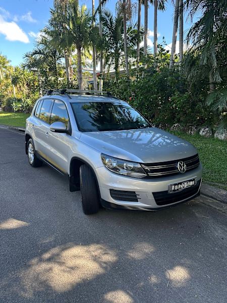 2011 Volkswagon Tiguan 103TDI (auto,diesel)- $8000 ONO62936659083138110