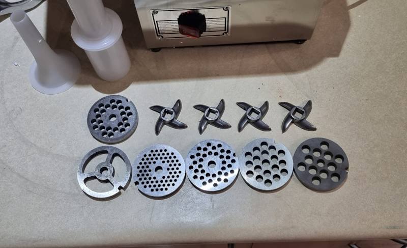 Electric Commercial Benchtop Meat Grinder63013347740289113