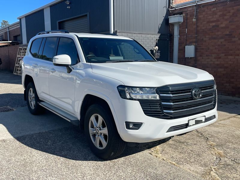 Toyota Land Cruiser 30062934698028419112