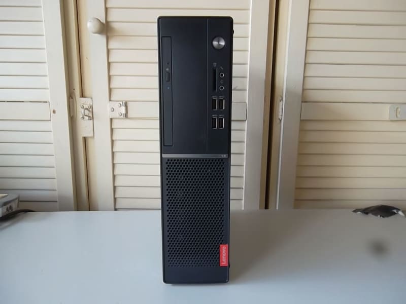 LENOVO V520s i5 7500 8GB RAM 250SSD WIFI WIN10 PRO