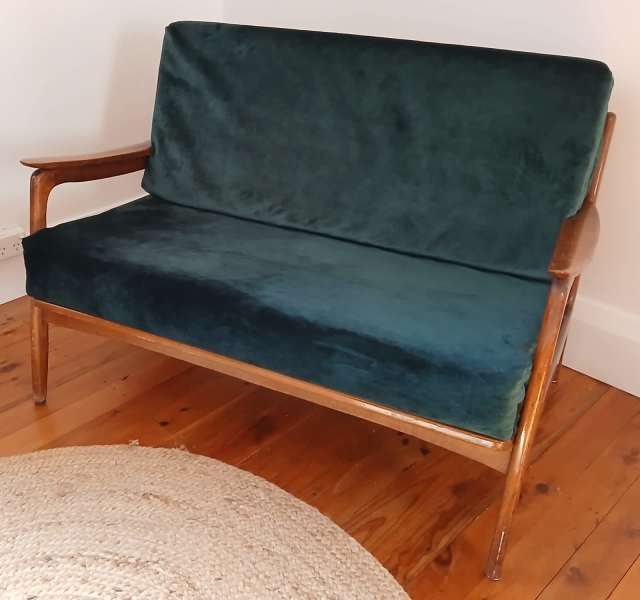 Stunning Original Mid Century Rattan Base Teak Frame Lounge62863370669315112