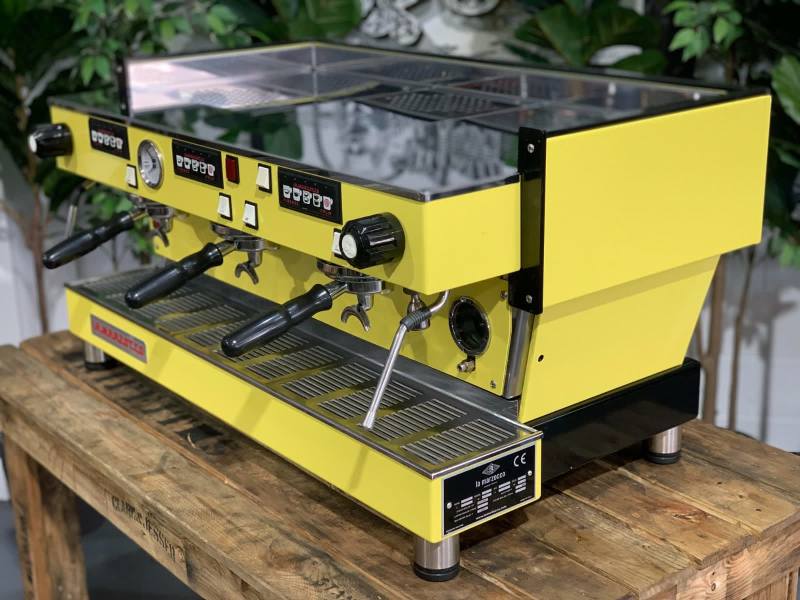 LA MARZOCCO LINEA CLASSIC 3 GROUP YELLOW ESPRESSO COFFEE MACHINE63442044167939111