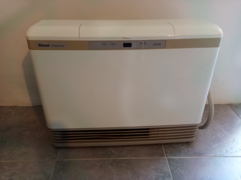 Rinnai 516 Gas Convector Heater in great condition63444104801795110