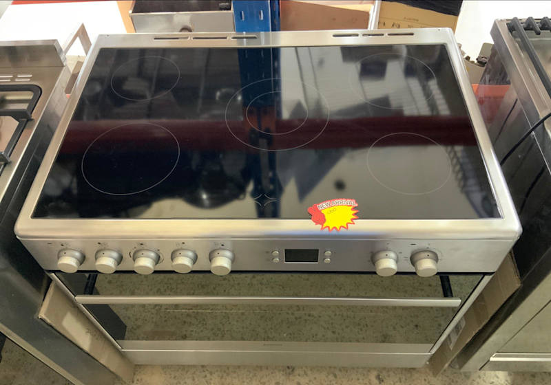 Euromaid oven cooker63021731089410111
