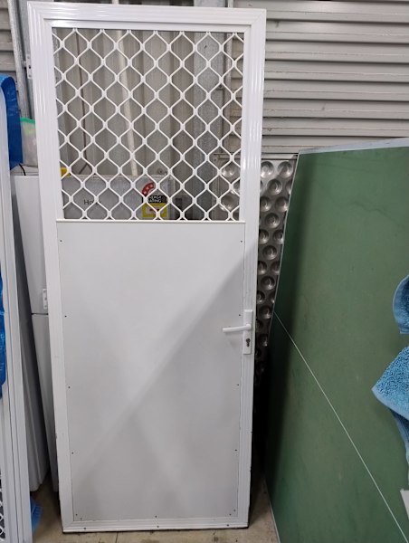 Screen door with Austral lock and keys630111761561611120