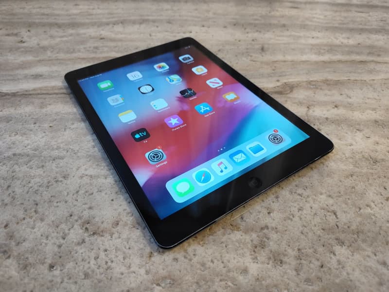 iPad Air 16GB au-