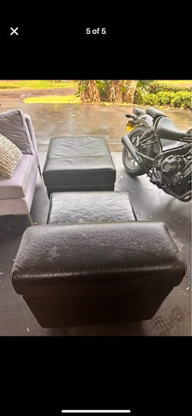 Single leather lounge with ottoman DELIVERY AVAILABLE62863376124930114