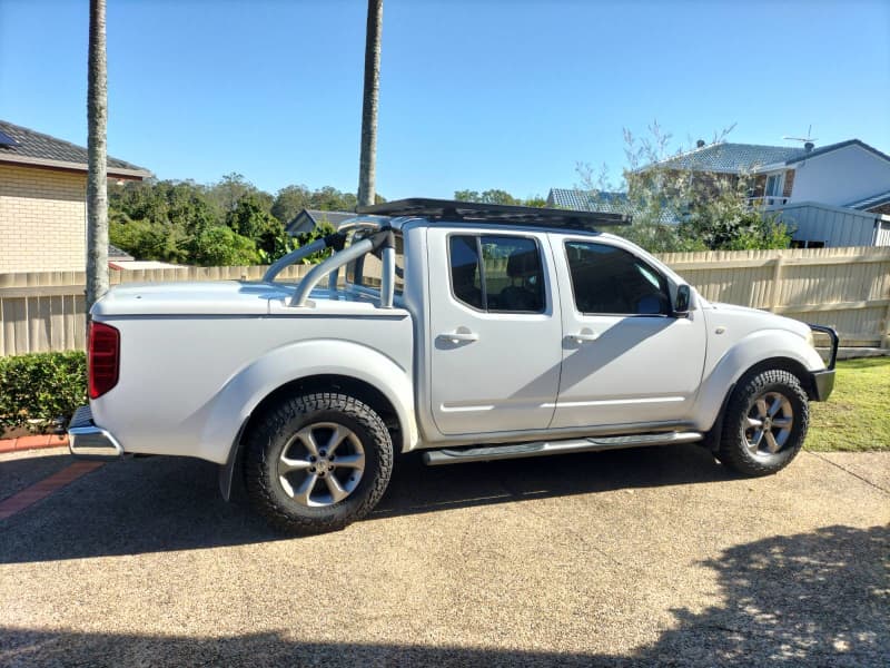 2010 nissan navara st d40 auto 4x4 dual cab