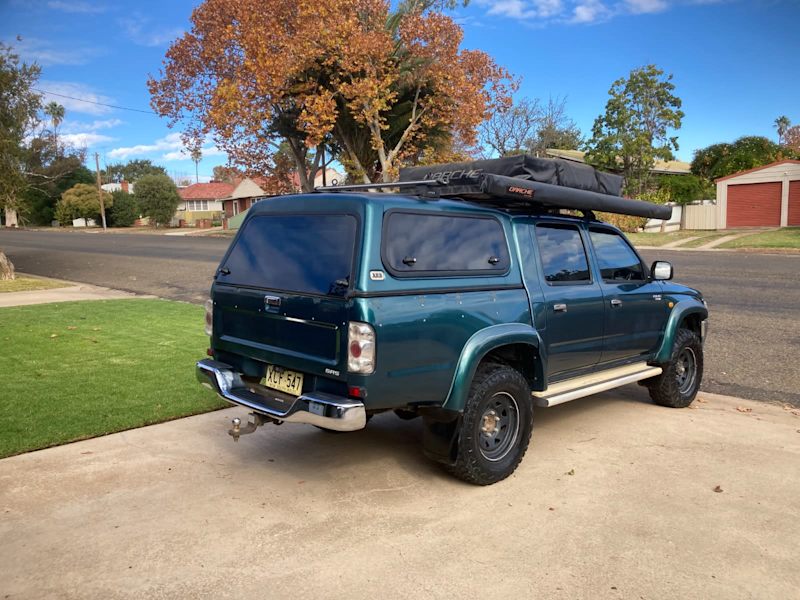 2000 TOYOTA HILUX SR5 (4x4) 5 SP MANUAL 4x4 DUAL CAB P/UP62939537835394112