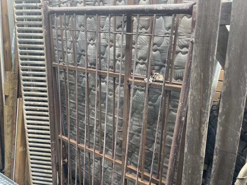 GATES SCREENS NEWISH TO VINTAGE TXT MOB ONLY62863396404481112