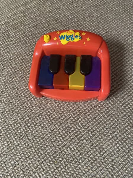 The Wiggles Musical Singing Play Along Pretend Toy Accordion