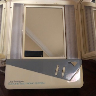 Vintage Lady Remington Slimline Electric Mirror System63470145681026112