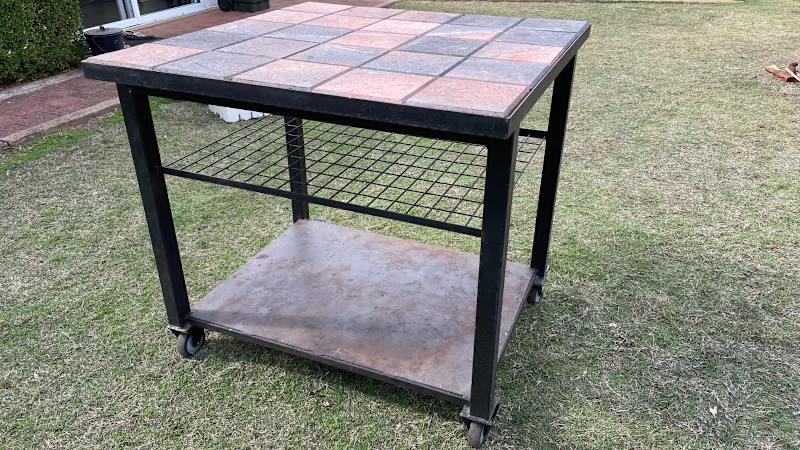 Pizza oven with stand (stand in an excellent condition)63022179959553113