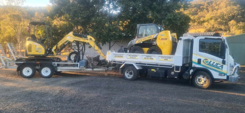 EARTHWORKS- Wet hire Excavators, Skidsteers, Tipper trucks 62863843439489111