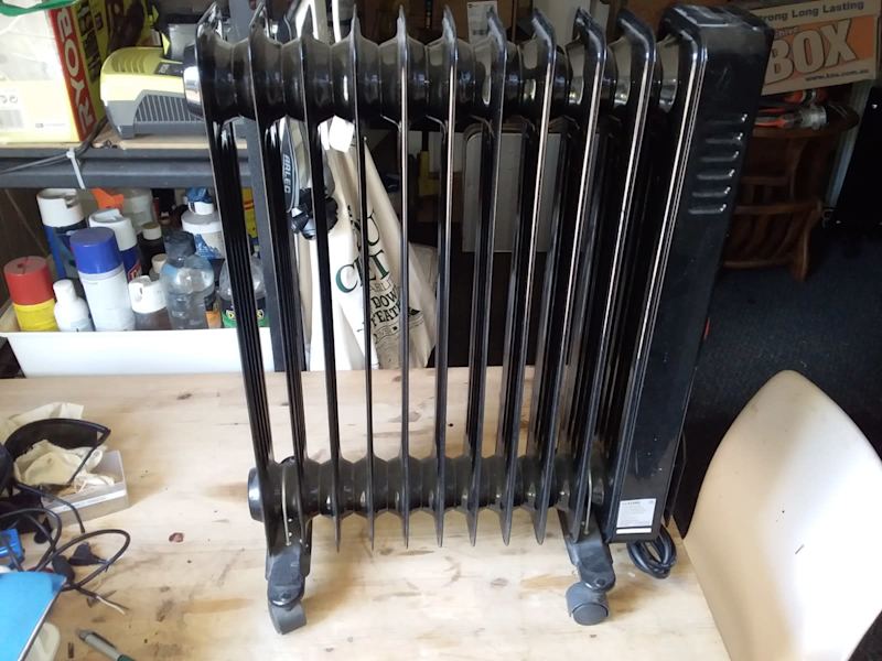 HEATER OIL FILLED 2.4KW 11 FIN GOLDAIR OCO290 HEATER634416411536661122