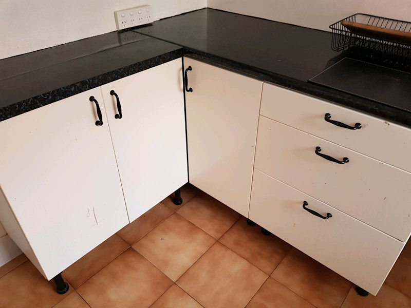 Gumtree Kitchen Cupboards