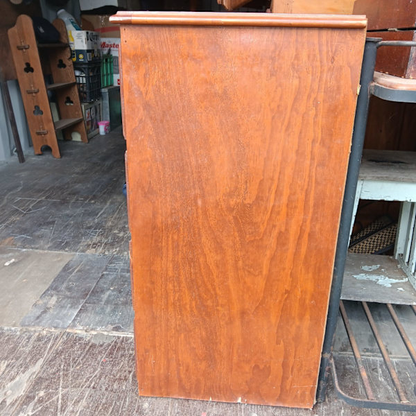 Timber chest of drawers62863407348610112