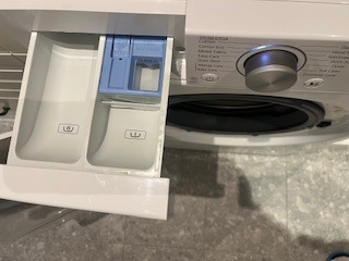 MUST SELL 8kg LG FRONT LOADER WASHING MACHINE63016485897603114