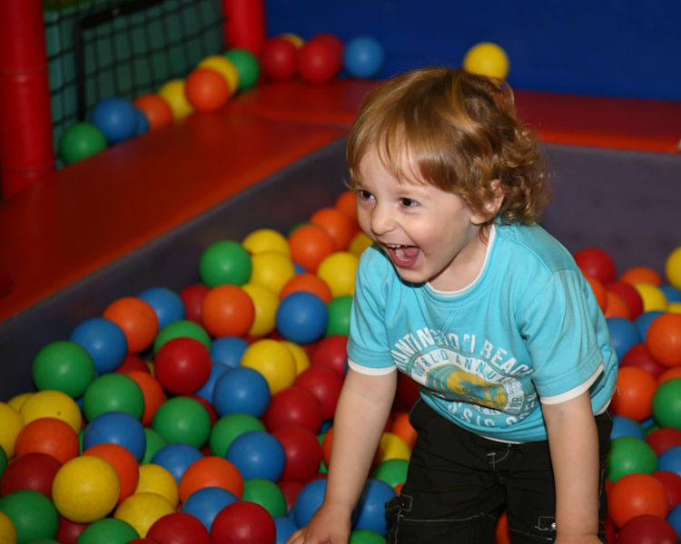 Kids Play Centre with Cafe business for sale - Sydney.63438846666882112