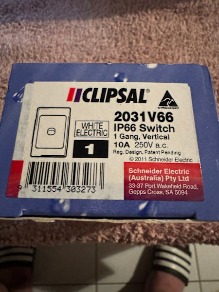 CLIPSAL 2000 Series w/proof63011175343234112